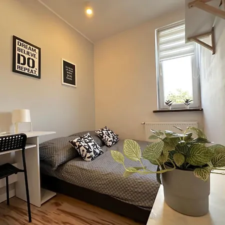 Walezy - Peaceful Retreat, 10 Minutes To Old Town & Seaside