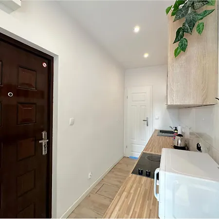 Walezy - Peaceful Retreat, 10 Minutes To Old Town & Seaside