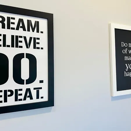 Walezy - Peaceful Retreat, 10 Minutes To Old Town & Seaside Rum i privatbostad