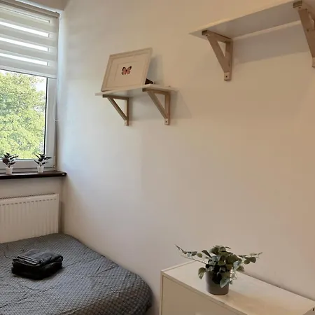 Walezy - Peaceful Retreat, 10 Minutes To Old Town & Seaside Séjour chez l'habitant *