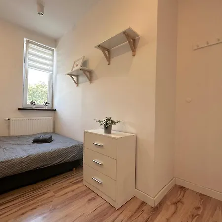 Walezy - Peaceful Retreat, 10 Minutes To Old Town & Seaside Gdańsk