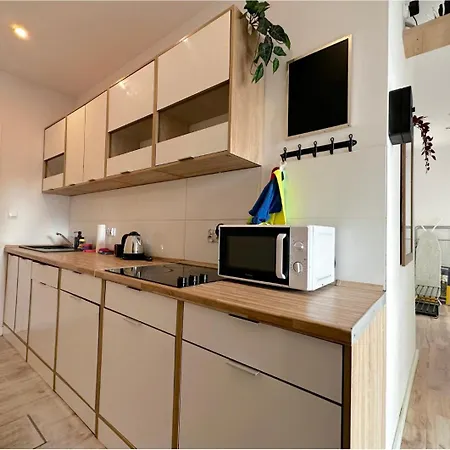 Privatunterkunft Walezy - Peaceful Retreat, 10 Minutes To Old Town & Seaside Danzig