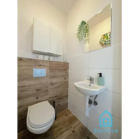 Walezy - Peaceful Retreat, 10 Minutes To Old Town & Seaside Séjour chez l'habitant *
