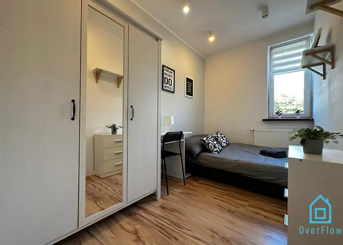 Walezy - Peaceful Retreat, 10 Minutes To Old Town & Seaside