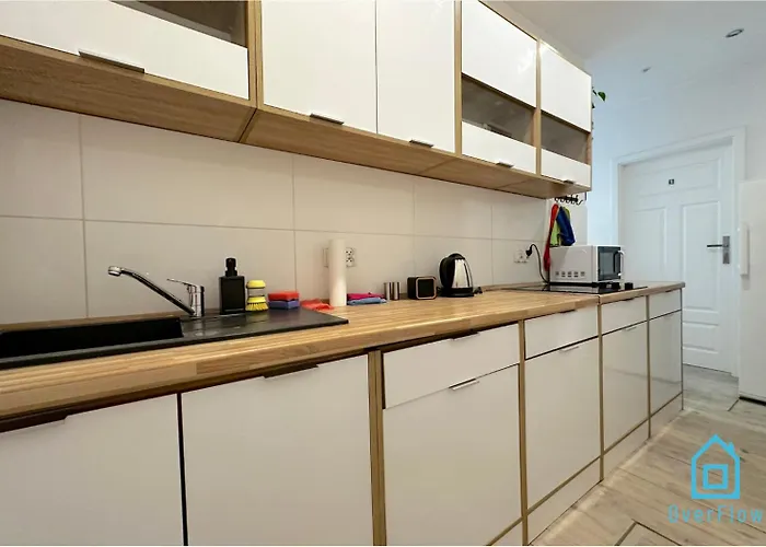 Walezy - Peaceful Retreat, 10 Minutes To Old Town & Seaside